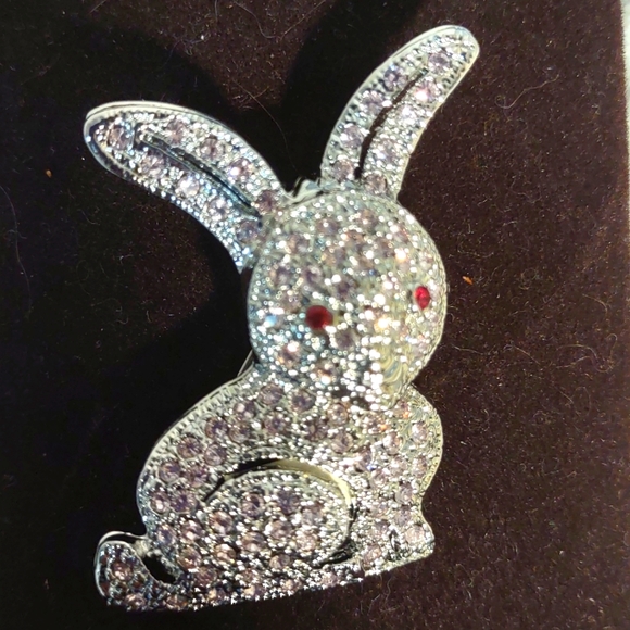 Bunny Rhinestone Encrusted Pin - Picture 3 of 7